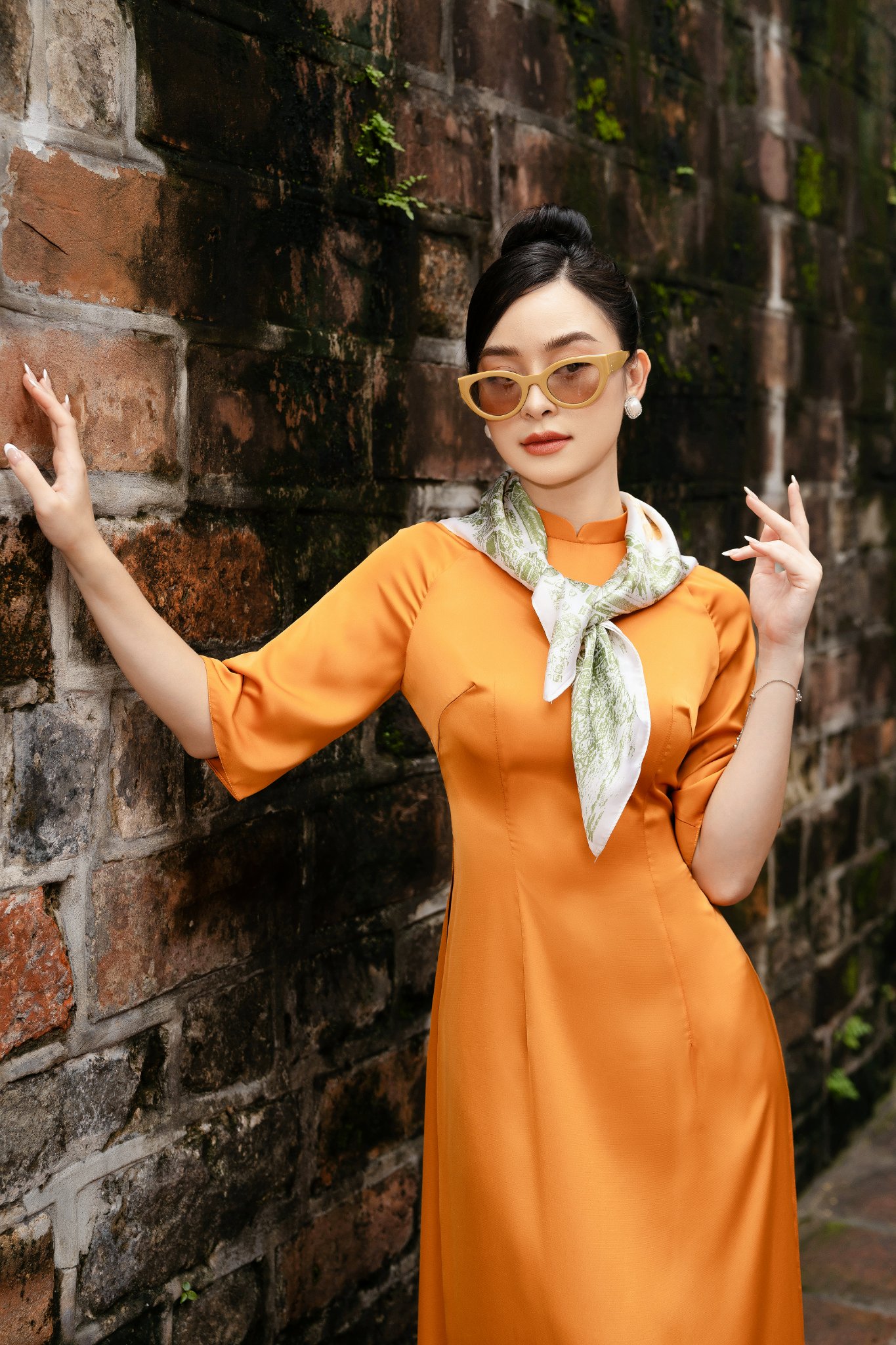 Áo dài truyền thống AD073 lụa latin (7)