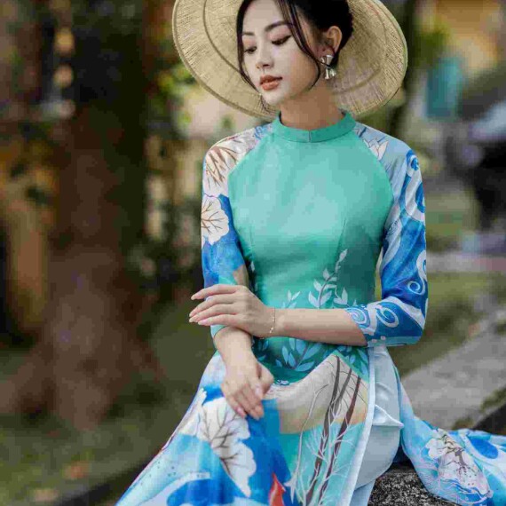 Top các mẫu áo dài xanh da trời đẹp được ưa chuộng hiện nay