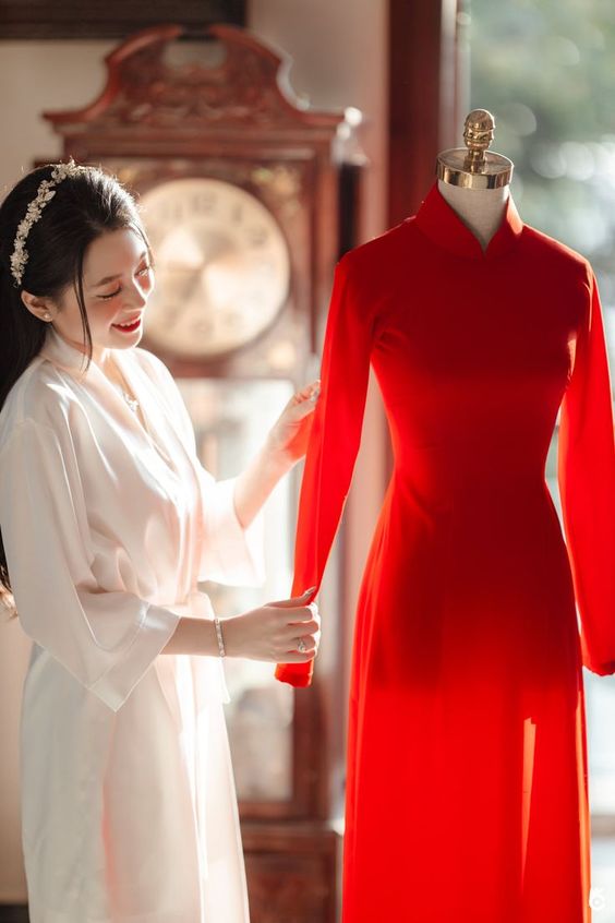nhung-mau-ao-dai-do-dep-cho-ngay-cuoi 1