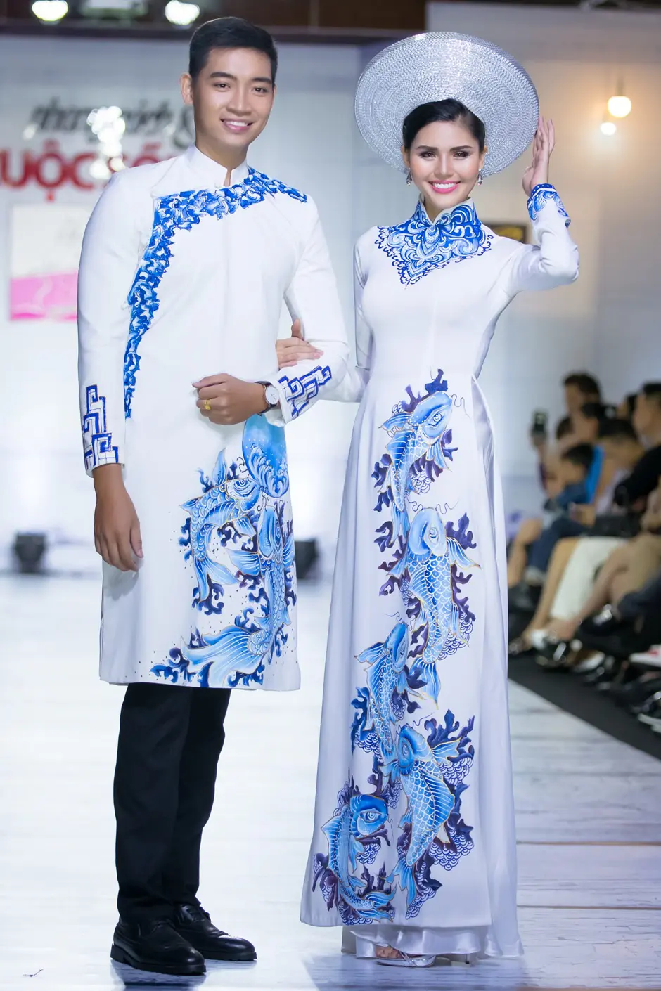 top-cac-mau-ao-dai-trang-dep-cho-co-dau-ngay-cuoi 6