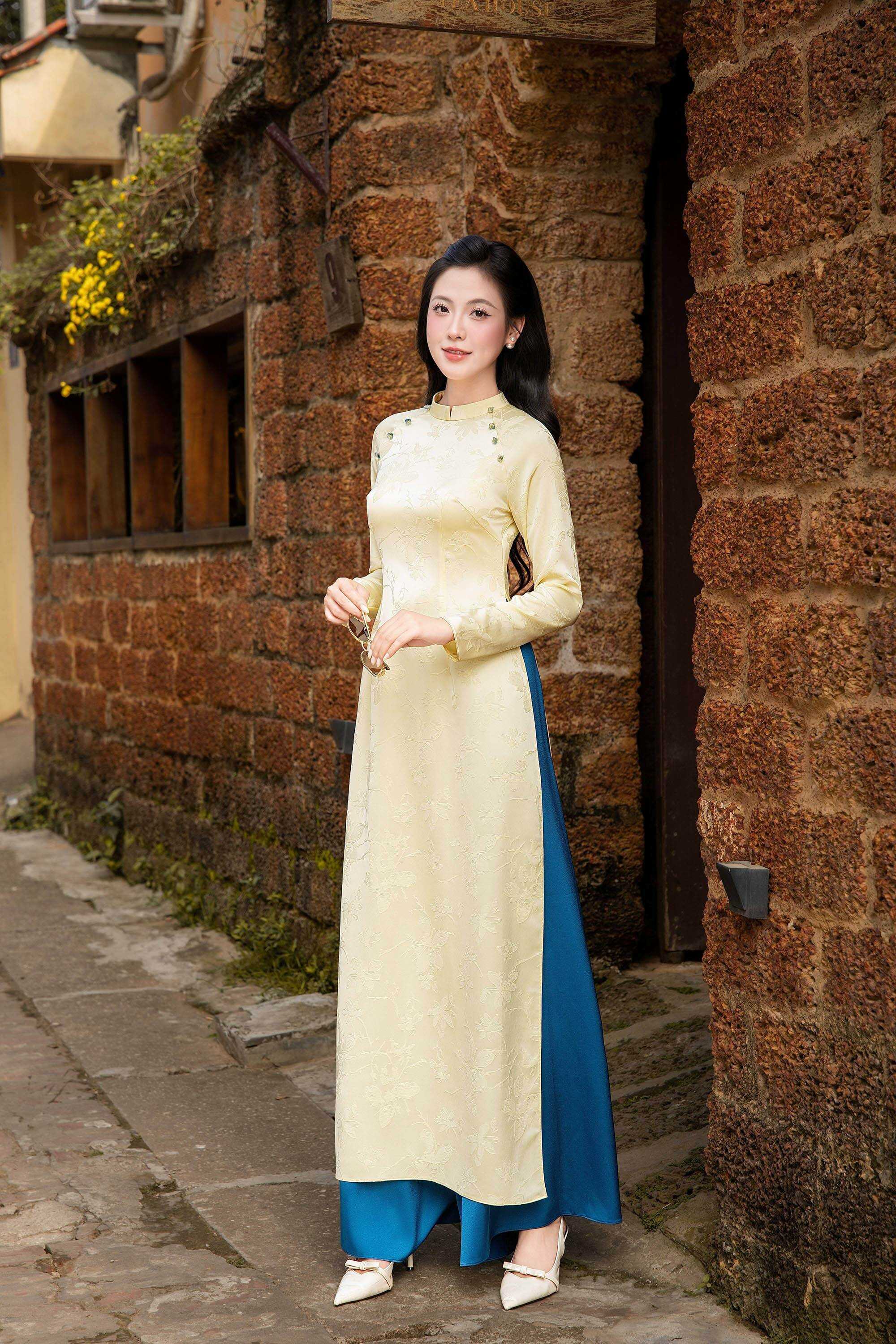 http://lamia.com.vn/san-pham/ao-dai-ad275-qd052-cach-tan-tay-dai-phoi-ta-ngan