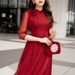Áo dài tơ lụa AD069 màu đỏ phối hoa