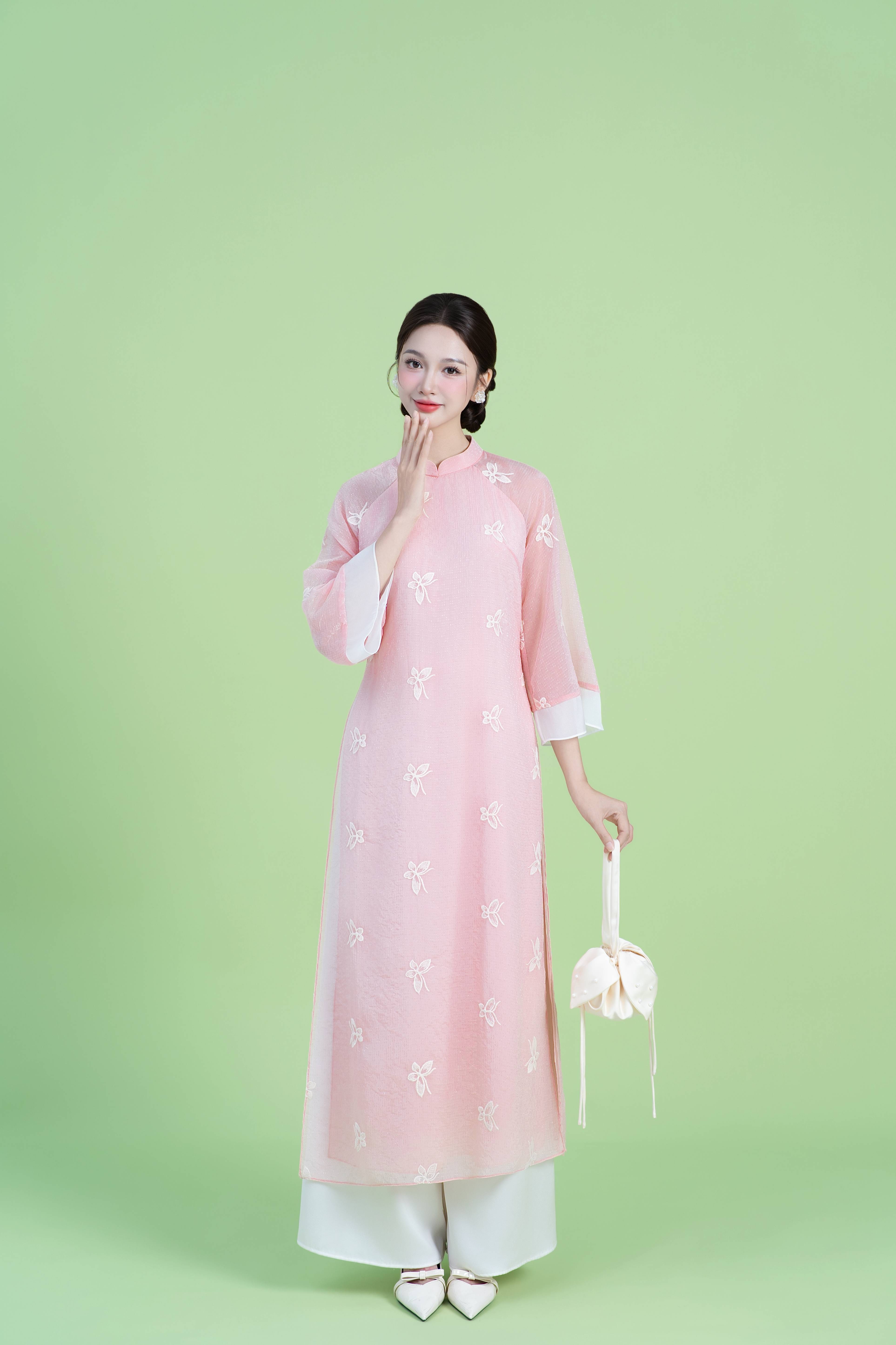 https://lamia.com.vn/san-pham/ao-dai-tay-lo-huong-mai-ngo023-qt03