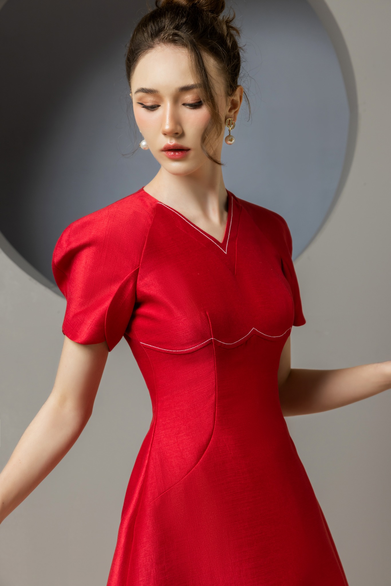 Đầm cổ V Scralet Dress dáng xòe màu đỏ LUXD025