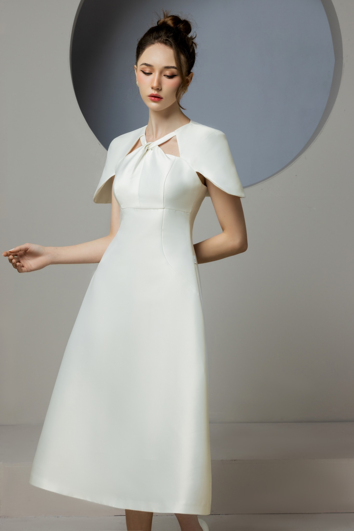 Váy cưới trễ vai đơn giản thiết kế đơn giản #1051