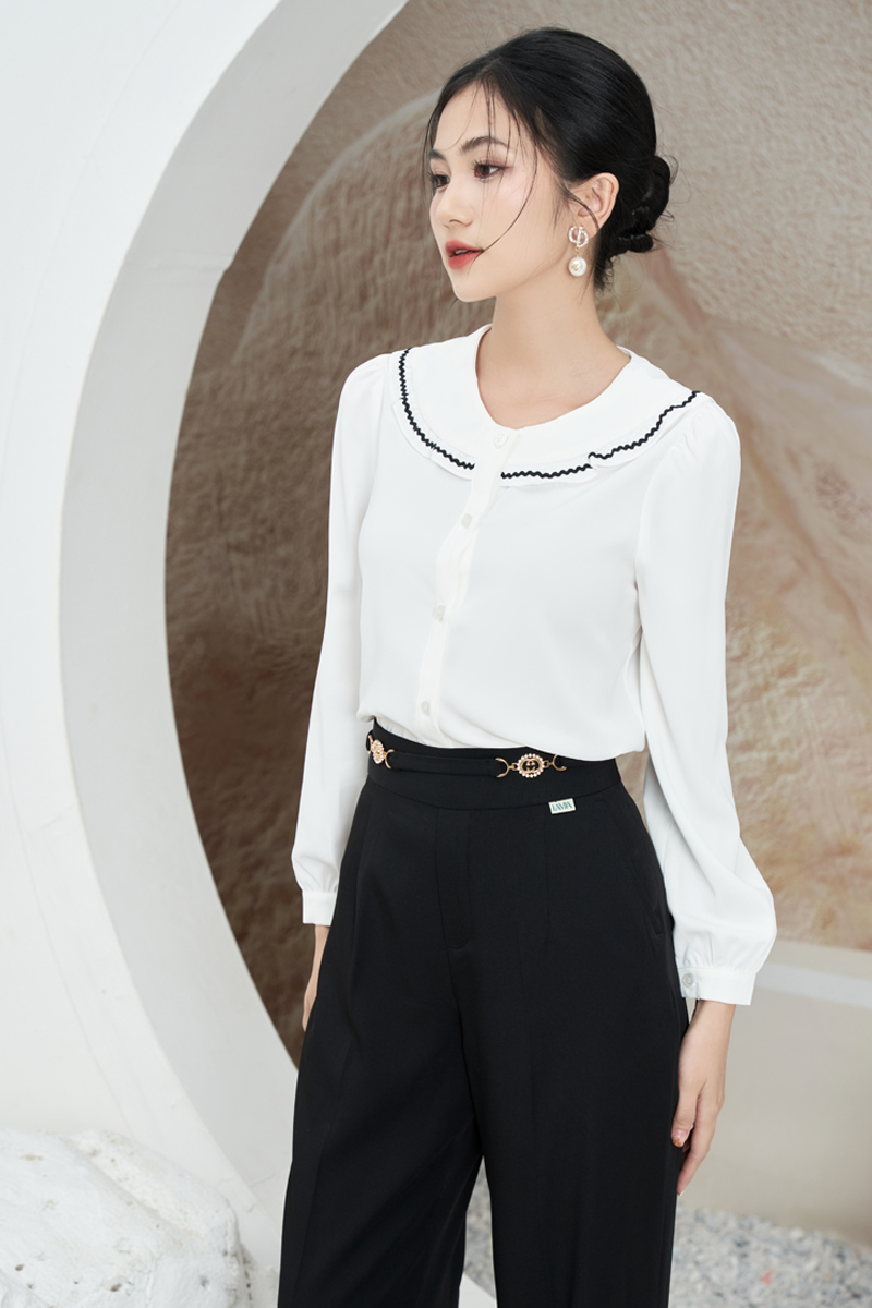 http://lamia.com.vn/san-pham/so-mi-trang-co-tim-phoi-vien-den-la285