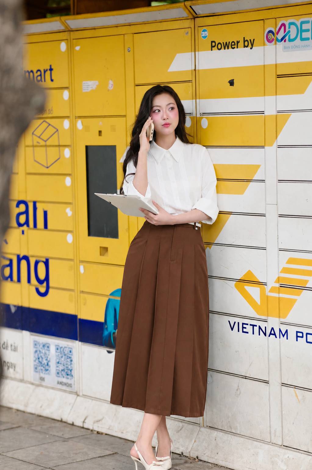 https://lamia.com.vn/san-pham/chan-vay-xep-ly-lv205-dang-dai-thanh-lich-mau-nau