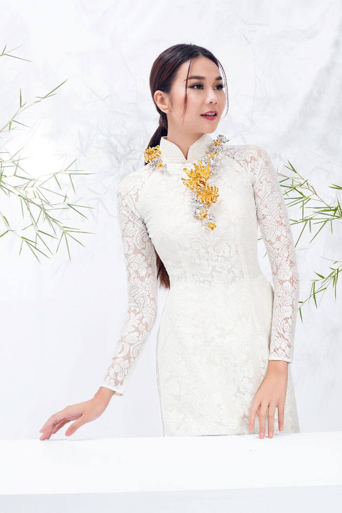 thanh-hang-mac-ao-dai.jpg
